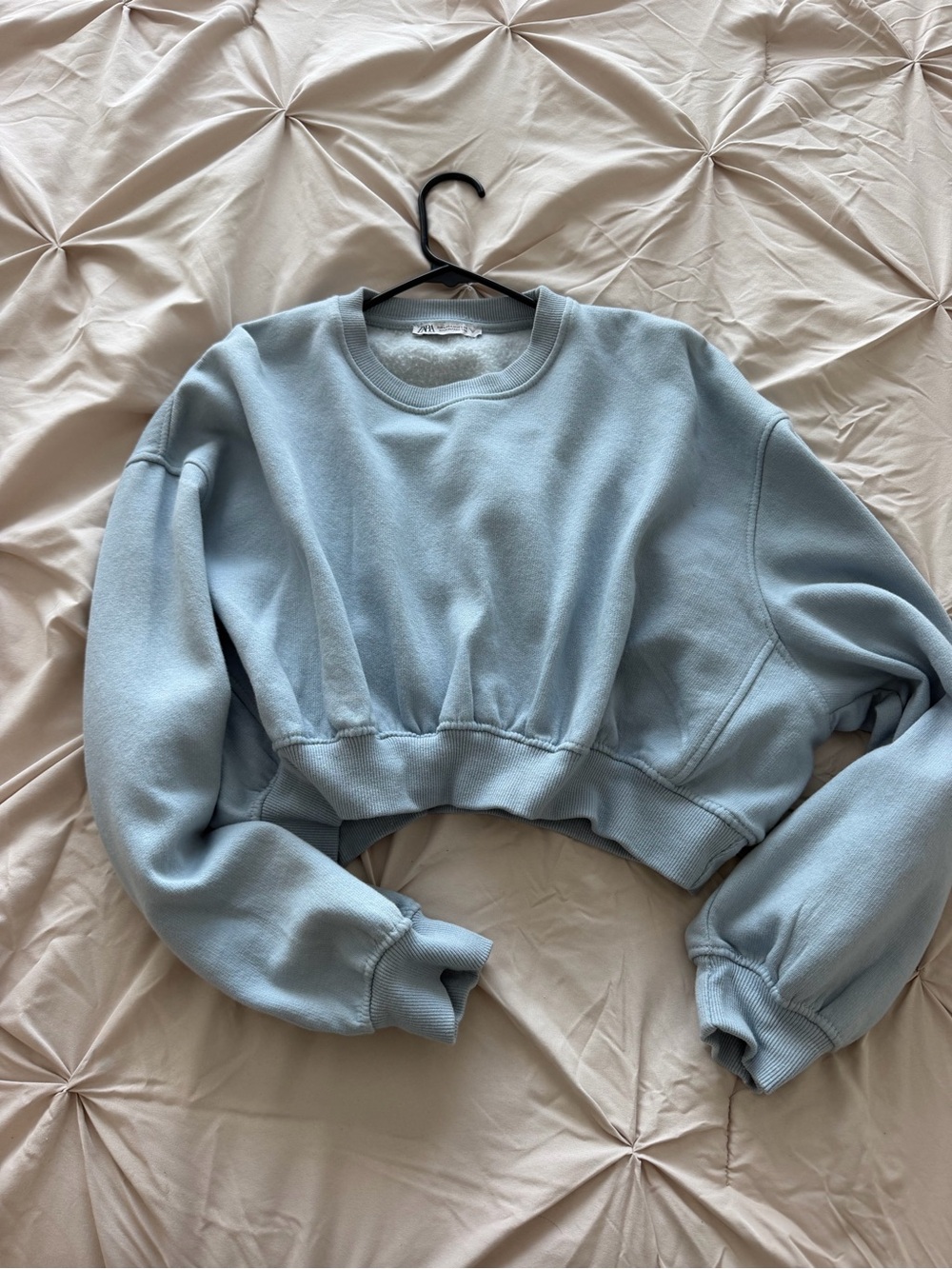 Zara Light Blue Cropped Crew Sweatshirt